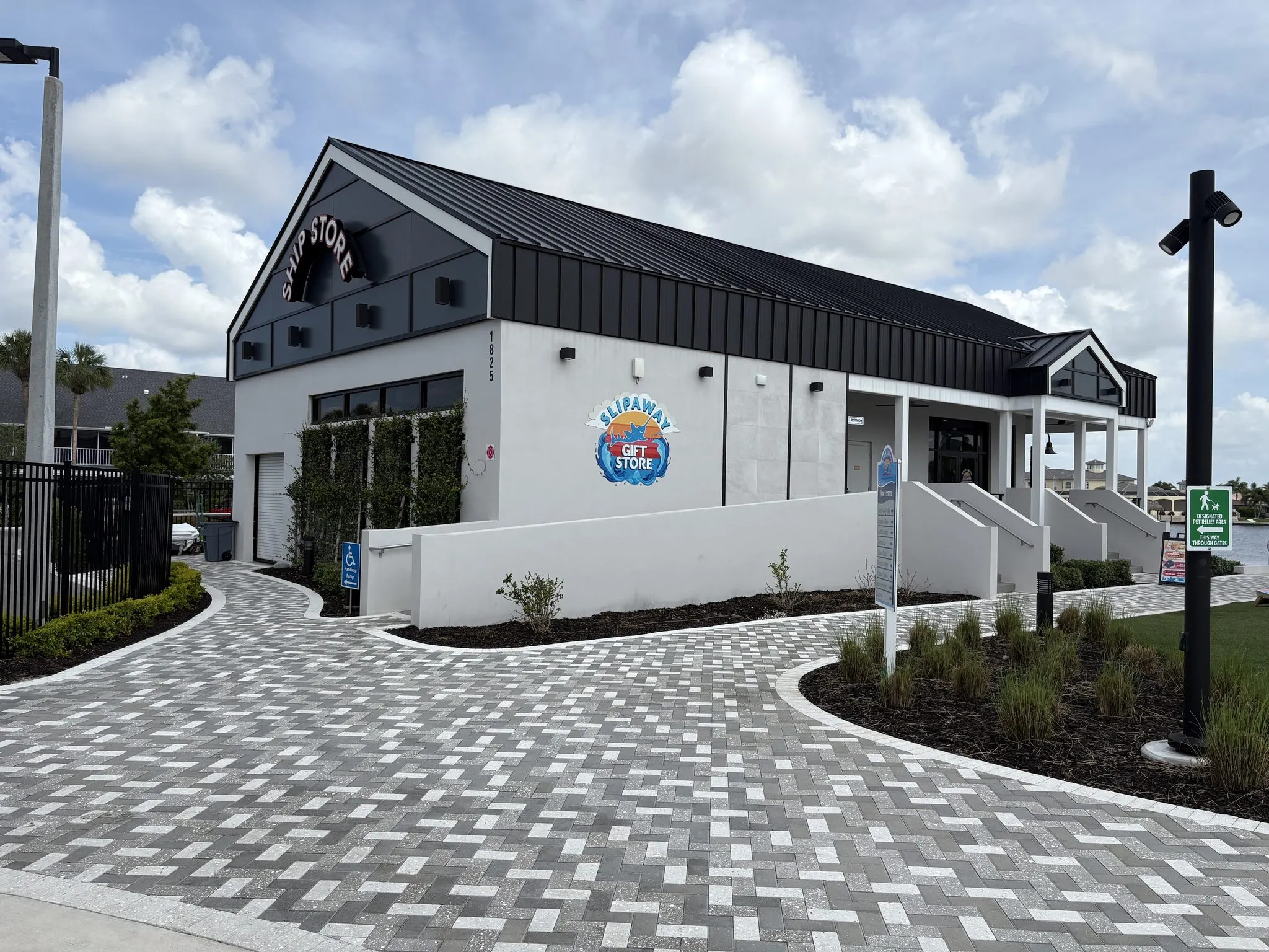 Slipaway, image 4